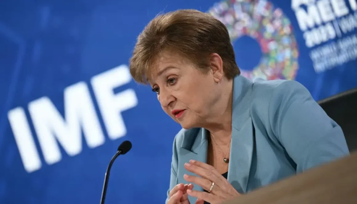 ما هي رؤية صندوق النقد الدولي لتأثير حرب الشرق الأوسط على النمو والتضخم؟