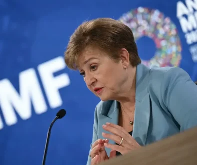 ما هي رؤية صندوق النقد الدولي لتأثير حرب الشرق الأوسط على النمو والتضخم؟