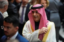 محافظ «المركزي السعودي» نموذجنا الوطني حصّن الاقتصاد ضد الصدمات