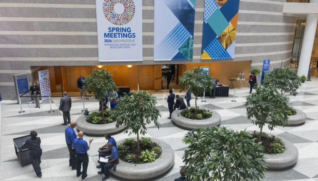 «وكالة الطاقة» وصندوق النقد والبنك الدوليان صدمة الحرب «جوهرية»