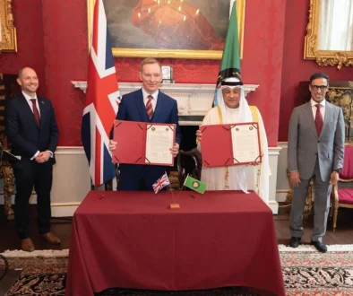 اتفاق تجارة تاريخي بين الخليج وبريطانيا