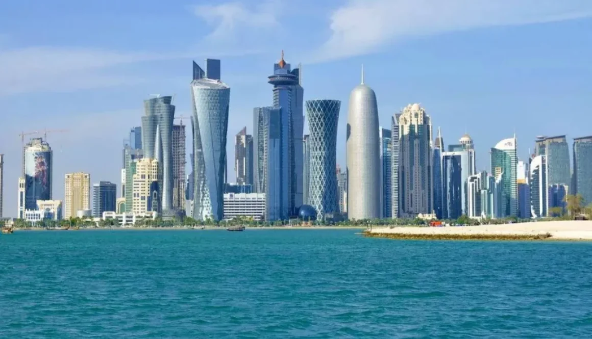 «ستاندرد آند بورز» الأصول المالية المتراكمة لقطر ستساعد في تخفيف تداعيات الحرب على اقتصادها
