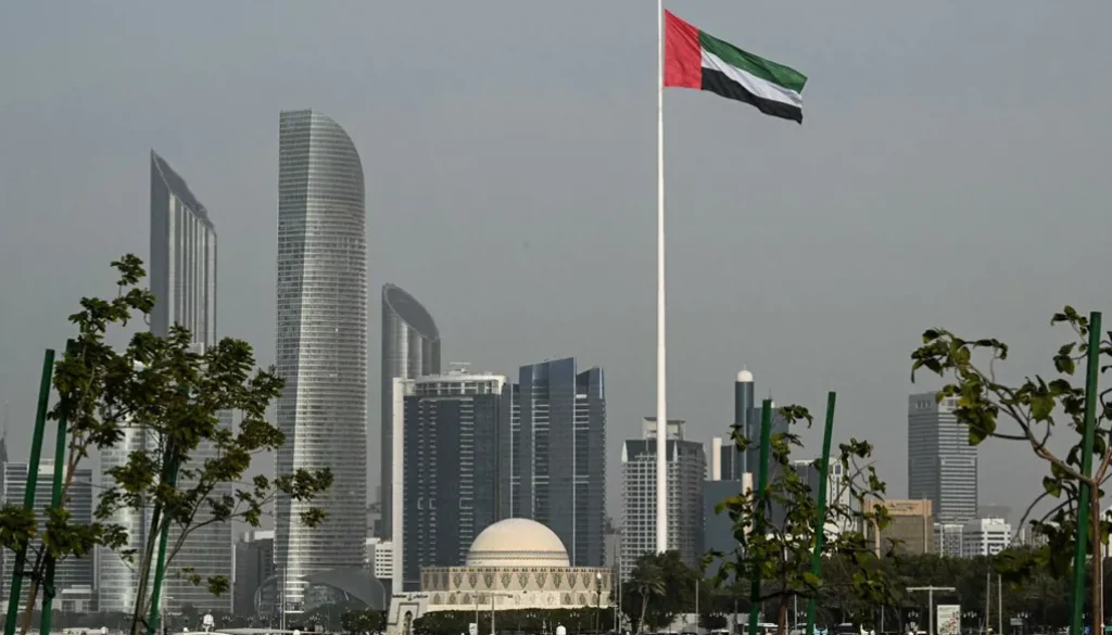 تقرير المالية الإماراتية 2025 تصنيفات AA وقفزة في الميزانية وإزالة من قوائم المخاطر الدولية
