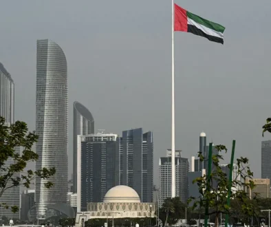 تقرير المالية الإماراتية 2025 تصنيفات AA وقفزة في الميزانية وإزالة من قوائم المخاطر الدولية