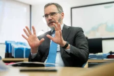 كبير اقتصاديي صندوق النقد العالم يواجه مخاطر كبيرة والعولمة لم تمُت