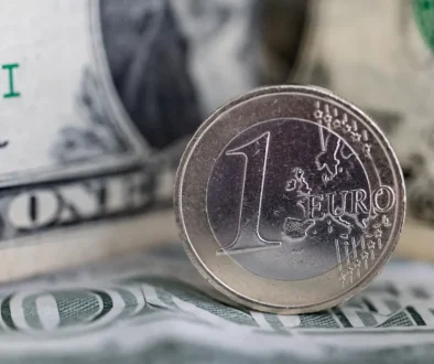 أميركا وأوروبا.. أيهما أفضل اقتصادياً؟