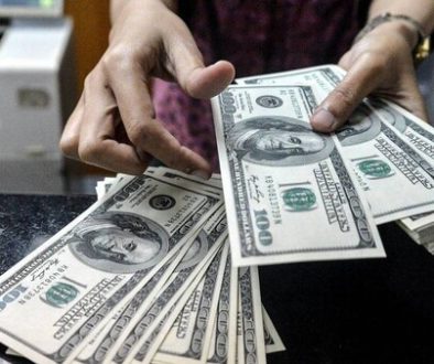 الدولار يستقر بدعم تدفقات رأس المال ‌نحو الملاذات ​الآمنة