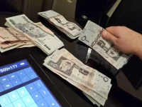السعودية تعيد تنظيم خدمات الاستقطاع والتمويل عبر «اعتماد»