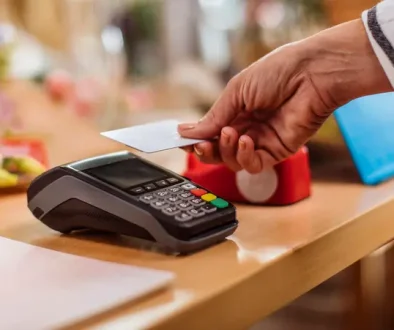 حتى 10 آلاف دولار.. بنوك مصرية توسع حدود استخدام بطاقات الائتمان في الخارج