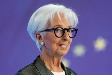 رئيسة المركزي الأوروبي «لن تروا رحيلي قبل عام 2027»