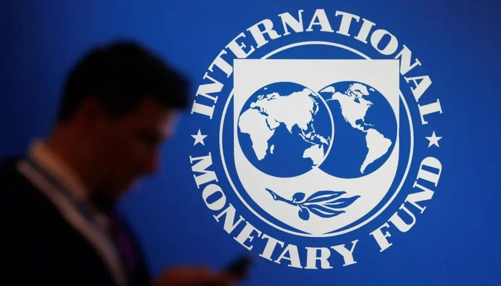 صندوق النقد نمو الشرق الأوسط يهبط بحدة إلى 0.7% بسبب «هرمز»... والسعودية الأكثر صموداً