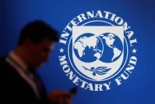صندوق النقد نمو الشرق الأوسط يهبط بحدة إلى 0.7% بسبب «هرمز»... والسعودية الأكثر صموداً