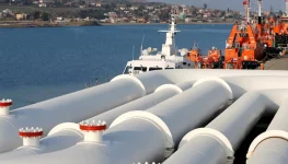 هل ينجح رهان العراق على خط أنابيب عملاق نحو المتوسط لتفادي هرمز؟