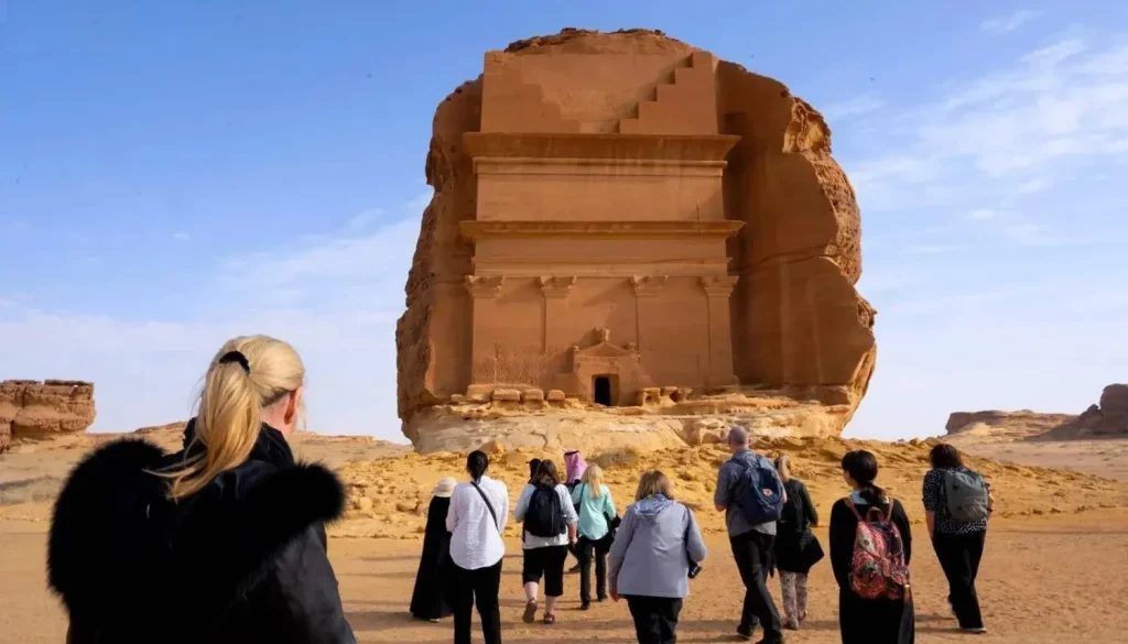 «السياحة الخليجية» تتجه لإضافة 365.7 مليار دولار للاقتصاد بحلول 2035