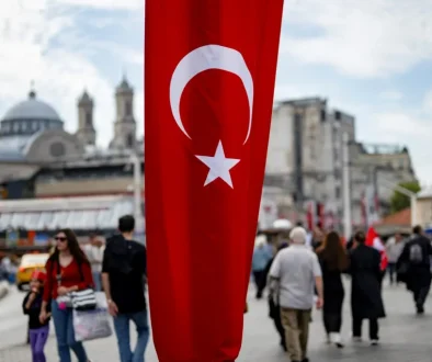 تركيا.. تداعيات أزمة الـ17 مليار دولار مستمرة مع تجميد أصول 42 شخصاً و46 كياناً قانونياً