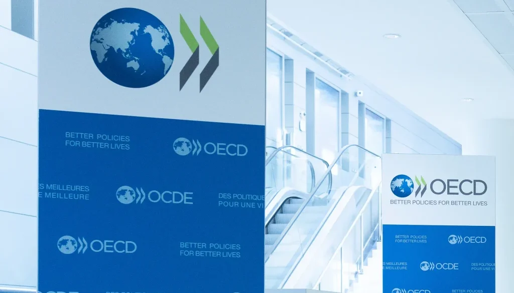 منظمة التعاون الاقتصادي والتنمية ترفع توقعاتها لنمو الاقتصاد العالمي لـ2026.. وتخفضها لـ2027
