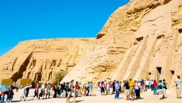 السياحة المصرية تنتعش بقوة.. الإيرادات تقفز إلى 18.4 مليار دولار