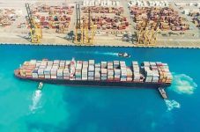تقرير خليجي أصول البنوك التجارية في الخليج تتجاوز 3.9 تريليونات دولار 21% نمو التجارة الخليجية البينية.. و35% الصادرات الخليجية