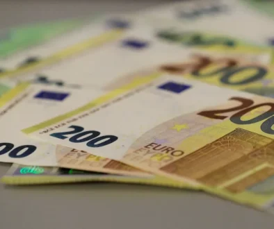 هل تستطيع الشركات الأوروبية توسيع طفرة الأرباح خارج الطاقة والذكاء الاصطناعي؟